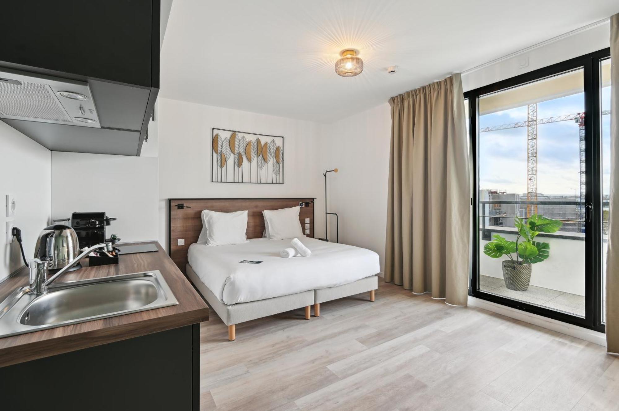 All Suites Paris Ouest Colombes โคล็อมบ์ ภายนอก รูปภาพ