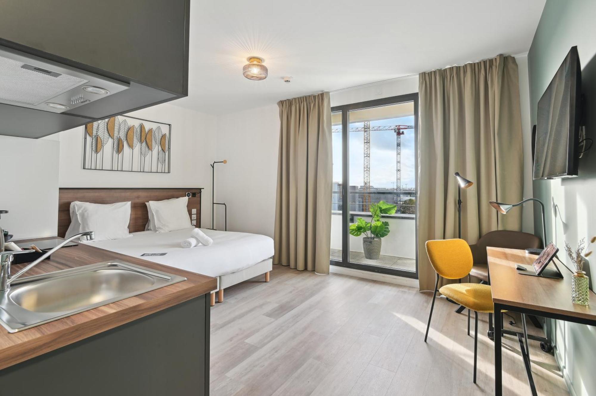 All Suites Paris Ouest Colombes โคล็อมบ์ ภายนอก รูปภาพ