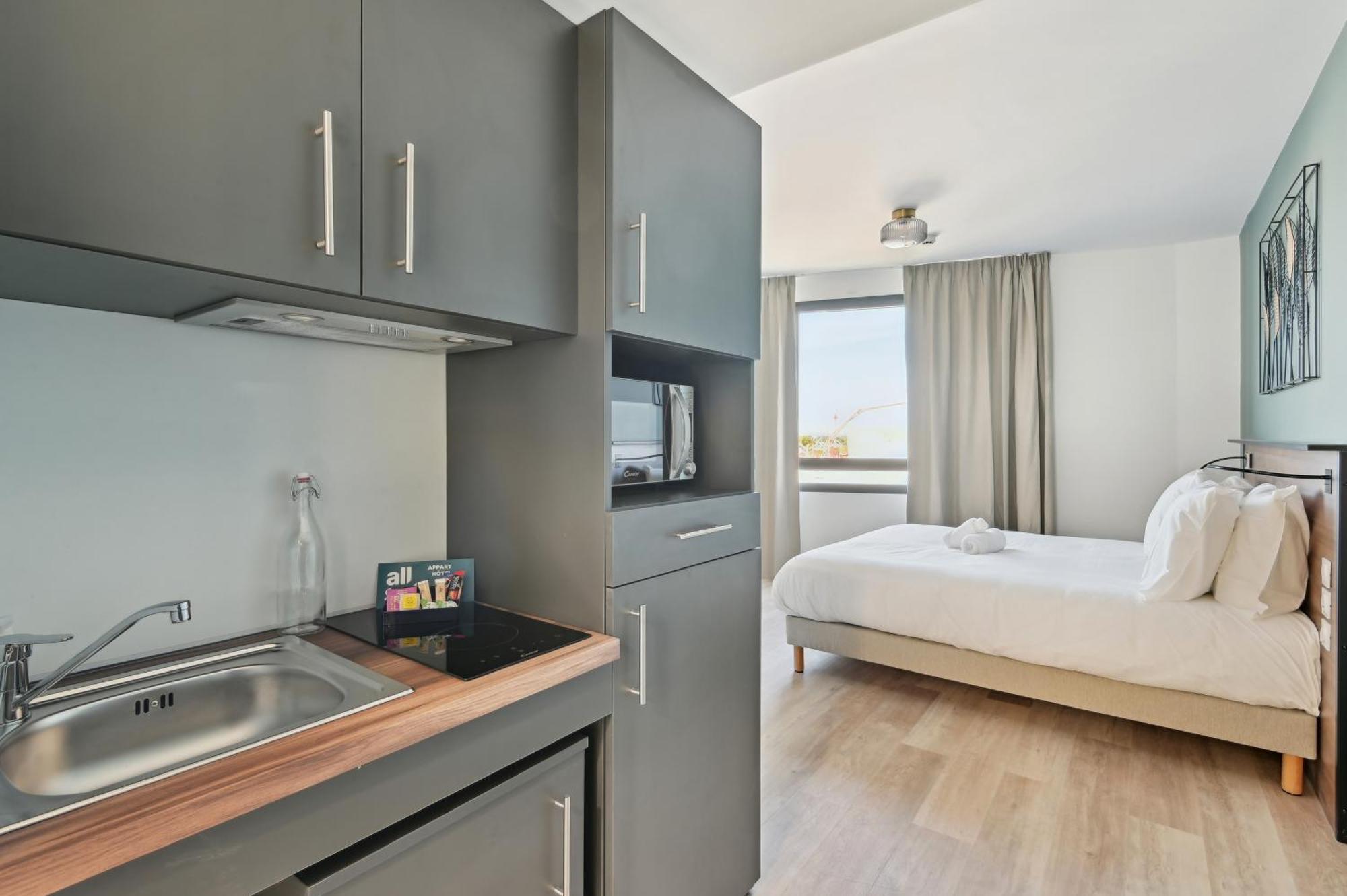 All Suites Paris Ouest Colombes โคล็อมบ์ ภายนอก รูปภาพ