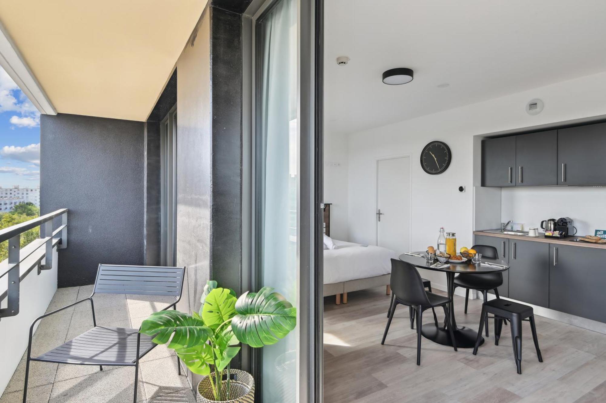 All Suites Paris Ouest Colombes โคล็อมบ์ ภายนอก รูปภาพ