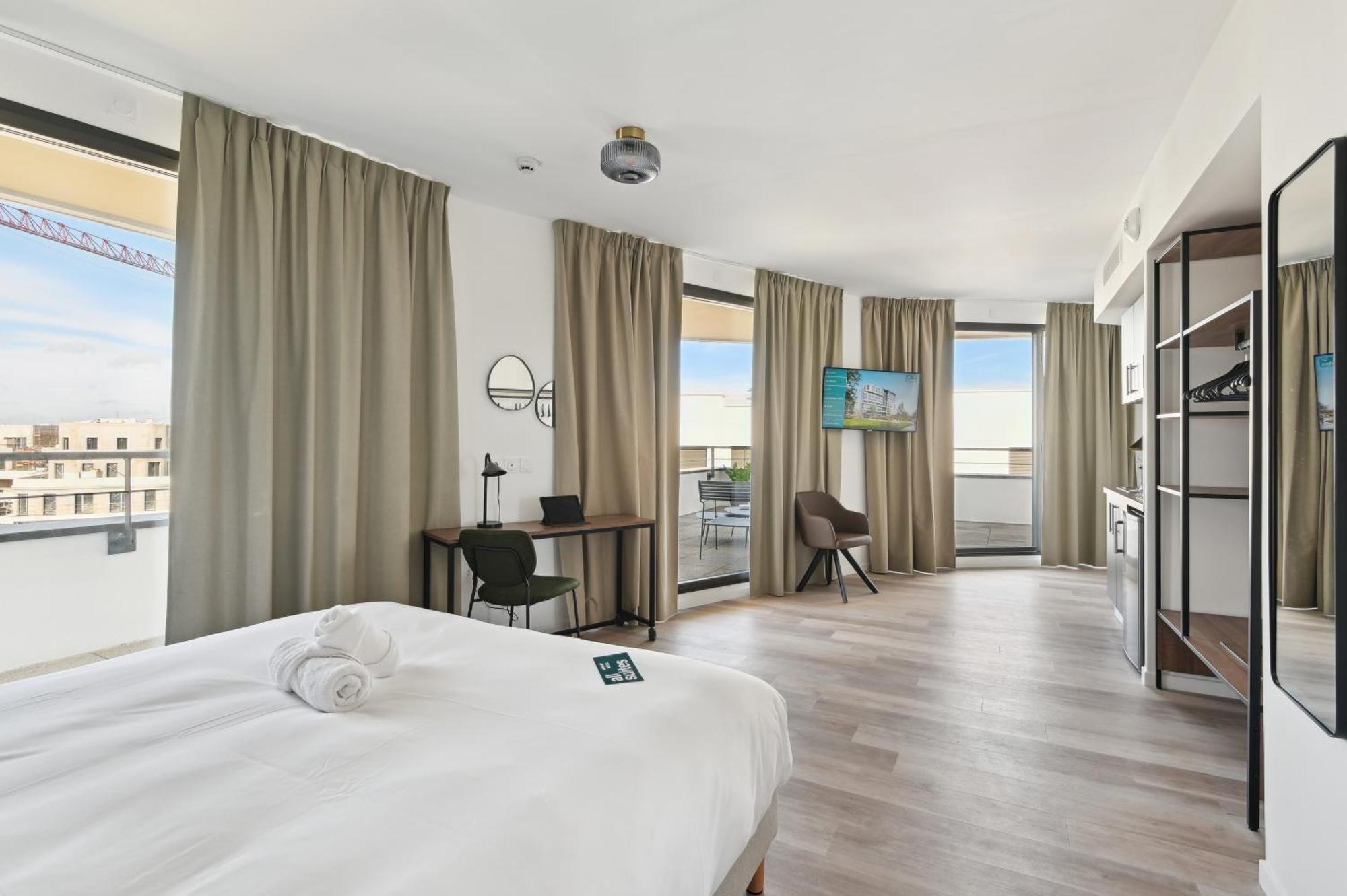 All Suites Paris Ouest Colombes โคล็อมบ์ ภายนอก รูปภาพ