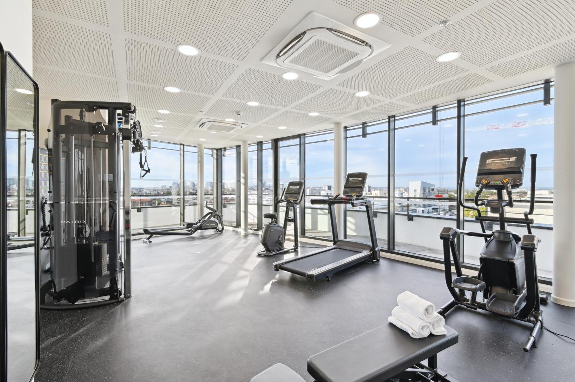 All Suites Paris Ouest Colombes โคล็อมบ์ ภายนอก รูปภาพ